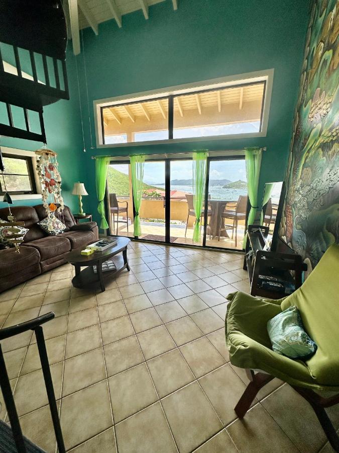 Вилла Harbor View 2Bed 1Bath Loft In Downtown Red Hook! East End  Экстерьер фото